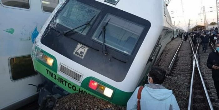 جزئیات حادثه برخورد ۲ قطار مترو/ حضور زاکانی در محل حادثه