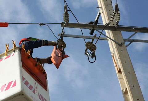توسعه شبکه های برق روستایی در سمنان