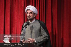 سازمان فرهنگی و هنری شهرداری تهران مانند یک نمایشگاه شفاف است
