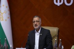 زاکانی در جمع رانندگان شرکت واحد حضور یافت