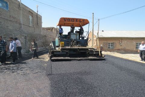 به سازی و آسفالت ریزی معابر روستاهای شهرستان کبودرآهنگ