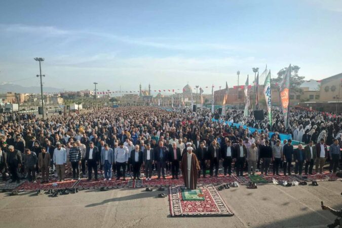اقامه نماز عید بندگی و اطاعت در شهرستان ری