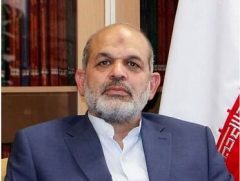 پیام وزیر کشور به ملت ایران به مناسبت هفته دفاع مقدس/ دکتر وحیدی: دفاع مقدس تبلور تمام عیار افتخارات جمهوری اسلامی ایران است/ دفاع مقدس صرفاً صحنه نبرد و رزم مسلحانه علیه جبهه متحد استکبار نبود بلکه عرصه تجلی ایستادگی و دلدادگی یک ملت بزرگ و تبلور ایمان و معنویت و غلبه حق بر باطل بود