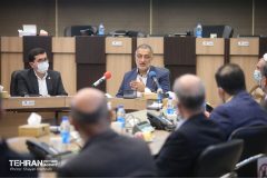 زاکانی: فعالیت ۲۲ ایستگاه مترو، ۲۲ اتوبوس سیار و ۲۲۰ مسجد برای واکسیناسیون افراد کم برخوردار
