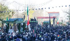 بدرقه ۱۵۰ شهید گمنام دفاع مقدس تا بهشت/ پیام رهبری به مناسبت تشییع شهدا/ روسای قوای سه‌گانه در مراسم تشییع شهدای گمنام حضور یافتند