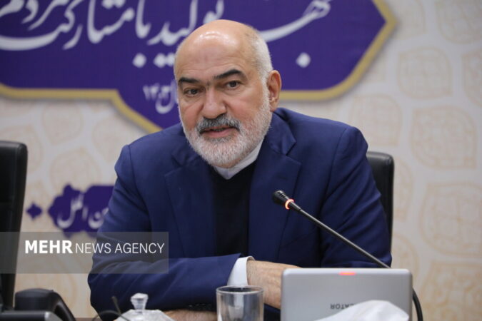 استاندار خوزستان از وضعیت نظافت و مبلمان شهری در اهواز
انتقاد کرد
