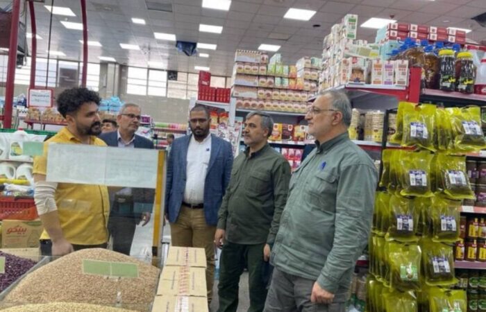 زاکانی: میادین میوه و تره‌بار در پایتخت مانند همیشه برقرار است