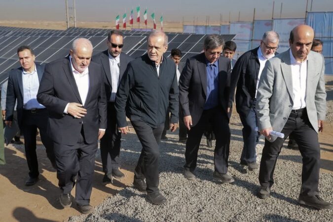بهره‌برداری از بزرگ‌ترین نیروگاه خورشیدی کشور در شهرک صنعتی شمس آباد